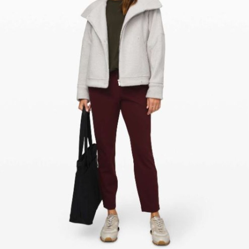 Lululemon On the Fly 7/8 Pant Size:10